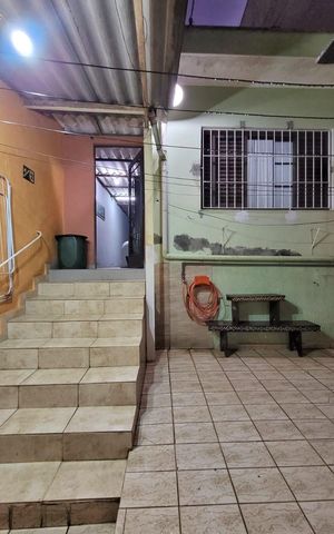 Casa à venda com 200m², 2 quartos e 2 vagasÁrea externa