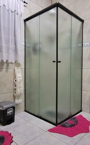 Casa à venda com 200m², 2 quartos e 2 vagasBanheiro
