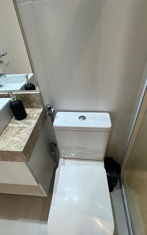 Apartamento à venda com 62m², 2 quartos e 1 vaga Apartamento à venda com 62m², 2 quartos e 1 vagaBanheiro