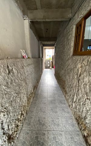 Casa à venda com 252m², 3 quartos e 2 vagas Casa à venda com 252m², 3 quartos e 2 vagasCorredor