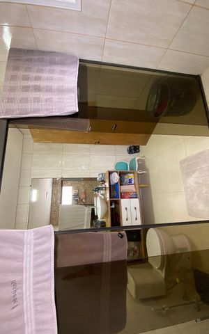 Casa à venda com 252m², 3 quartos e 2 vagas Casa à venda com 252m², 3 quartos e 2 vagasBanheiro 3