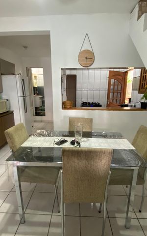 Casa à venda com 252m², 3 quartos e 2 vagas Casa à venda com 252m², 3 quartos e 2 vagasSala de Jantar