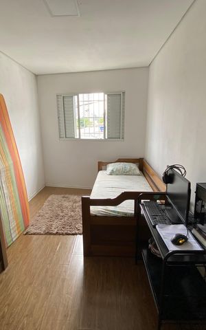 Casa à venda com 252m², 3 quartos e 2 vagas Casa à venda com 252m², 3 quartos e 2 vagasQuarto 2