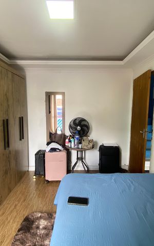 Casa à venda com 252m², 3 quartos e 2 vagas Casa à venda com 252m², 3 quartos e 2 vagasQuarto 3