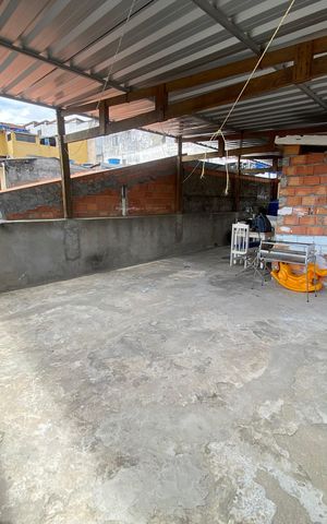 Casa à venda com 252m², 3 quartos e 2 vagas Casa à venda com 252m², 3 quartos e 2 vagasÁrea externa