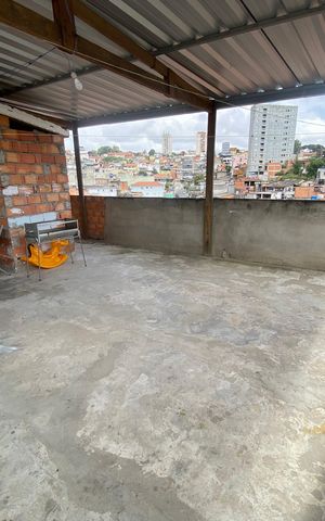 Casa à venda com 252m², 3 quartos e 2 vagas Casa à venda com 252m², 3 quartos e 2 vagasÁrea externa