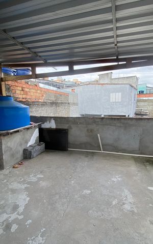 Casa à venda com 252m², 3 quartos e 2 vagas Casa à venda com 252m², 3 quartos e 2 vagasÁrea externa