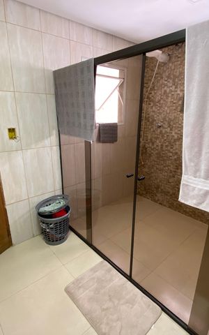 Casa à venda com 252m², 3 quartos e 2 vagas Casa à venda com 252m², 3 quartos e 2 vagasBanheiro 3