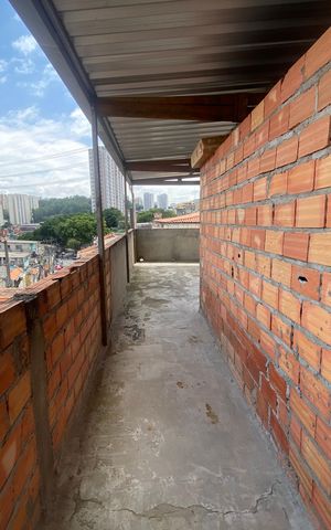 Casa à venda com 252m², 3 quartos e 2 vagas Casa à venda com 252m², 3 quartos e 2 vagasCorredor