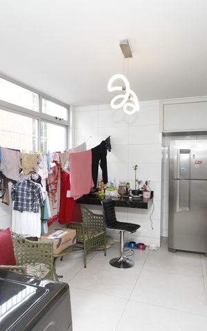 Apartamento à venda com 248m², 4 quartos e 2 vagasÁrea de Serviço
