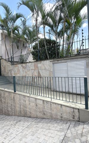 Casa à venda com 297m², 4 quartos e 5 vagas