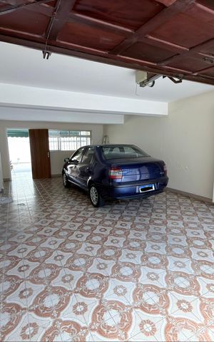 Casa à venda com 297m², 4 quartos e 5 vagas