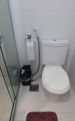 Apartamento à venda com 101m², 3 quartos e 2 vagasBanheiro da suíte