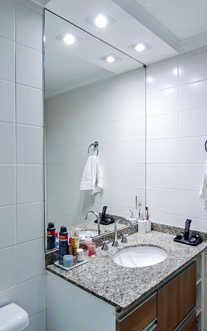 Apartamento à venda com 110m², 3 quartos e 2 vagasBanheiro do Quarto 2
