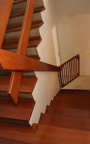 Apartamento à venda com 274m², 3 quartos e 3 vagasEscada