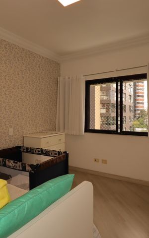 Apartamento à venda com 274m², 3 quartos e 3 vagasQuarto 2