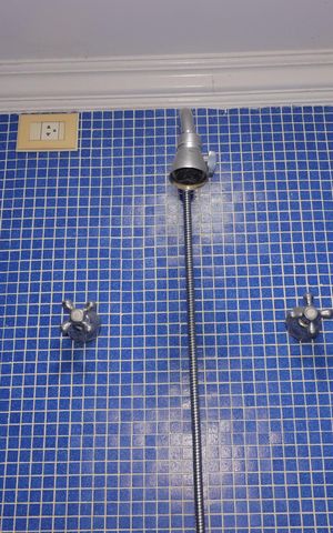 Apartamento à venda com 274m², 3 quartos e 3 vagasBanheiro da Suíte - Chuveiro