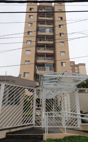 Apartamento para alugar com 52m², 2 quartos e 1 vagaFachada