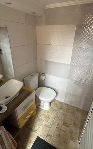 Casa à venda com 200m², 4 quartos e 2 vagas