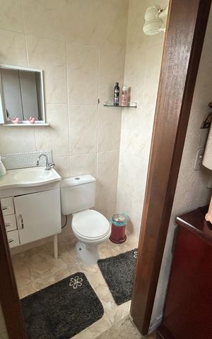 Casa à venda com 200m², 4 quartos e 2 vagas