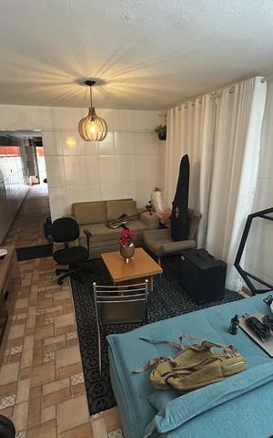 Casa à venda com 200m², 4 quartos e 2 vagas