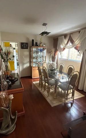 Casa à venda com 200m², 4 quartos e 2 vagas