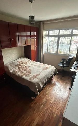 Casa à venda com 200m², 4 quartos e 2 vagas