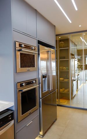Apartamento à venda com 115m², 2 quartos e 3 vagas Apartamento à venda com 115m², 2 quartos e 3 vagasCozinha