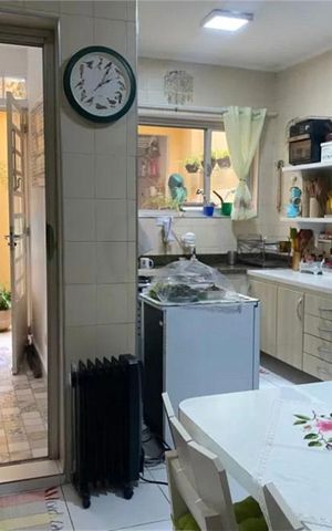Casa à venda com 144m², 3 quartos e 2 vagas