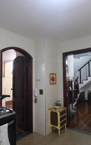 Casa de condomínio à venda com 300m², 2 quartos e 5 vagasCozinha