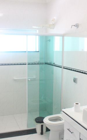 Casa à venda com 540m², 4 quartos e sem vagaBanheiro 1