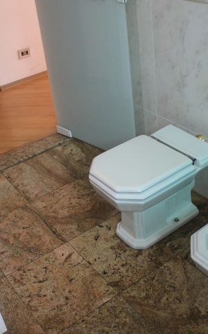 Casa à venda com 540m², 4 quartos e sem vagaBanheiro da Suíte