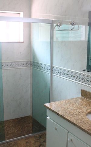 Casa à venda com 540m², 4 quartos e sem vagaBanheiro da Suíte