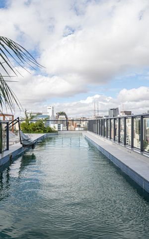 Studio para alugar com 24m², 1 quarto e sem vaga Studio para alugar com 24m², 1 quarto e sem vagaÁrea comum - Piscina
