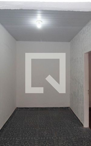 Casa à venda com 154m², 5 quartos e 3 vagas Casa à venda com 154m², 5 quartos e 3 vagasCasa 3
