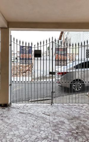 Casa à venda com 154m², 5 quartos e 3 vagas Casa à venda com 154m², 5 quartos e 3 vagasCasa 1