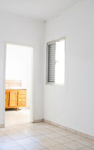 Casa à venda com 154m², 5 quartos e 3 vagas Casa à venda com 154m², 5 quartos e 3 vagasCasa 2