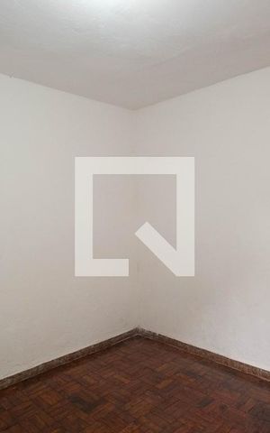 Casa à venda com 154m², 5 quartos e 3 vagas Casa à venda com 154m², 5 quartos e 3 vagasCasa 3