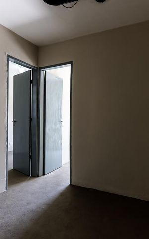 Casa à venda com 154m², 5 quartos e 3 vagas Casa à venda com 154m², 5 quartos e 3 vagasCasa 1