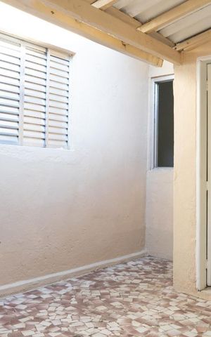 Casa à venda com 154m², 5 quartos e 3 vagas Casa à venda com 154m², 5 quartos e 3 vagasCasa 2