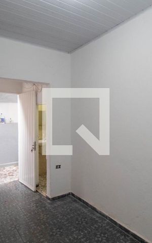 Casa à venda com 154m², 5 quartos e 3 vagas Casa à venda com 154m², 5 quartos e 3 vagasCasa 3
