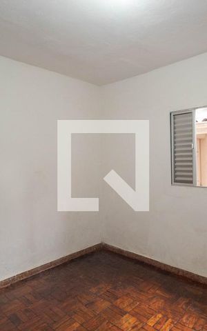 Casa à venda com 154m², 5 quartos e 3 vagas Casa à venda com 154m², 5 quartos e 3 vagasCasa 3