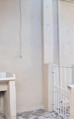 Casa à venda com 154m², 5 quartos e 3 vagas Casa à venda com 154m², 5 quartos e 3 vagasCasa 2