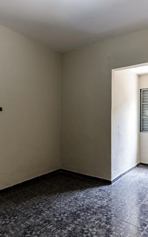 Casa à venda com 154m², 5 quartos e 3 vagas Casa à venda com 154m², 5 quartos e 3 vagasCasa 1