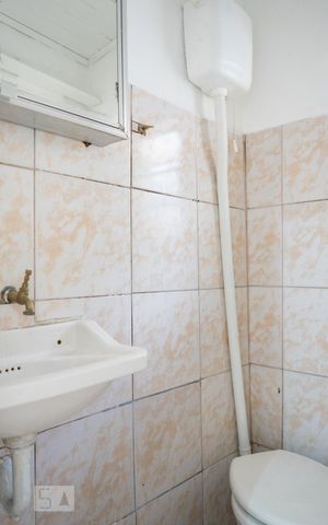 Casa à venda com 154m², 5 quartos e 3 vagas Casa à venda com 154m², 5 quartos e 3 vagasCasa 2