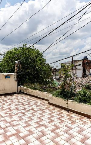 Casa à venda com 154m², 5 quartos e 3 vagas Casa à venda com 154m², 5 quartos e 3 vagasCasa 1