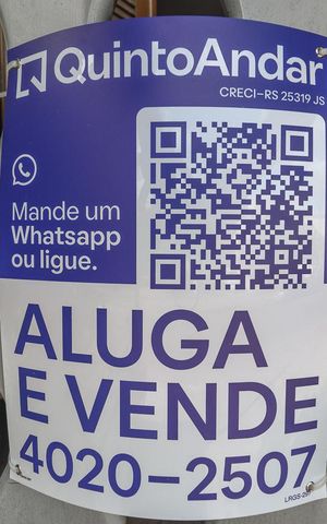 Casa à venda com 600m², 6 quartos e 4 vagasFachada