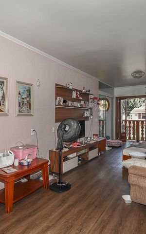 Casa à venda com 600m², 6 quartos e 4 vagasSala 2