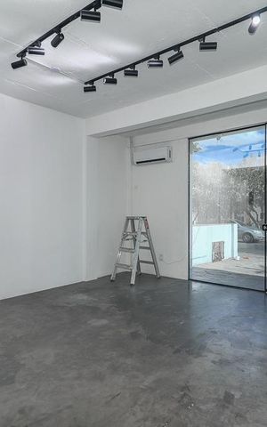 Casa à venda com 600m², 6 quartos e 4 vagasEscritório