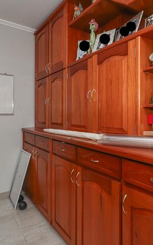 Casa à venda com 600m², 6 quartos e 4 vagasQuarto 5